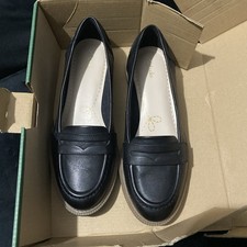 Image of Clarks Griffin Milly4 Black leather Casual Formal Loafers UK 4. Tried on. boxed