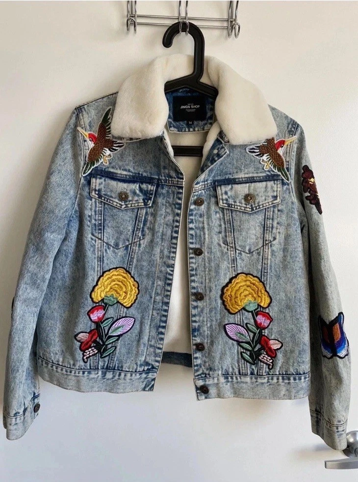 Patch fatte a mano giacca jeans unica con pelliccia sintetica all'interno in stile Gucci M