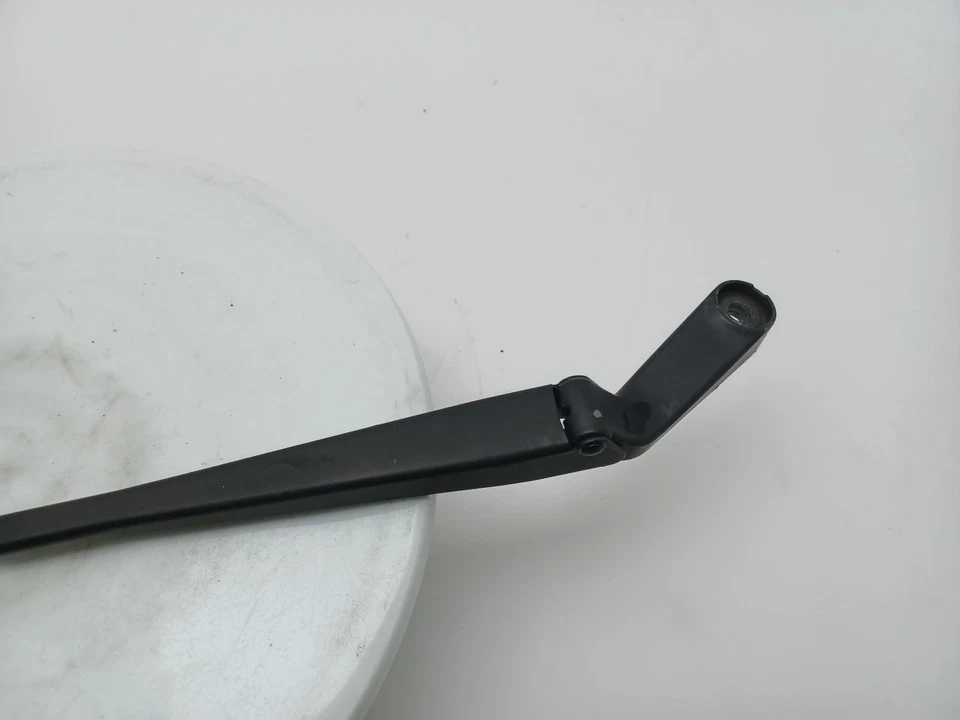 Brazo limpiaparabrisas Volkswagen Golf 1992-1998 5 puertas hatchback Foto 3 de 4