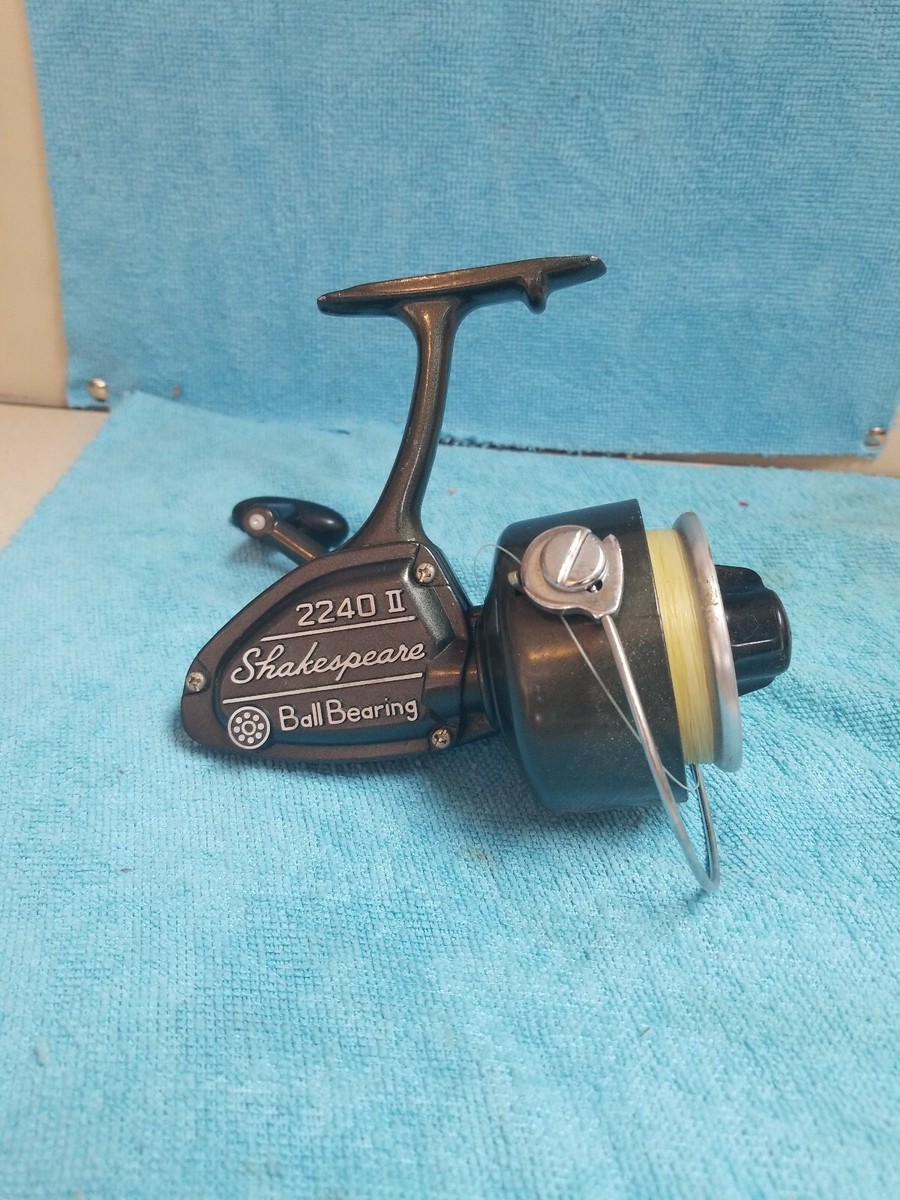 Vintage SHAKESPEARE 2240 II BALL BEARING Surf/Boat Spinning Reel