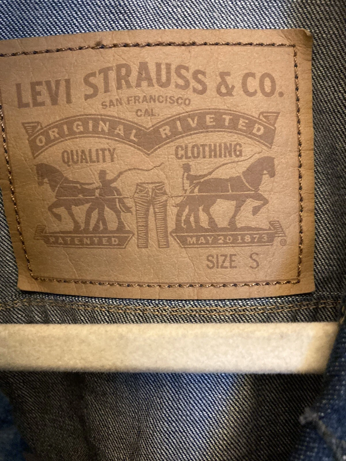 RARE EXCLUSIVE PREMIUM STRETCH DENIM LEVIS TRUCKER JACKET UNAVAILABLE ANYWHERE S - product detail image 4