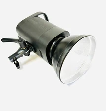 NEEWER S101-400w Strobe Flash and NS65U65 cm 16 ribs Umbrella Quick Release