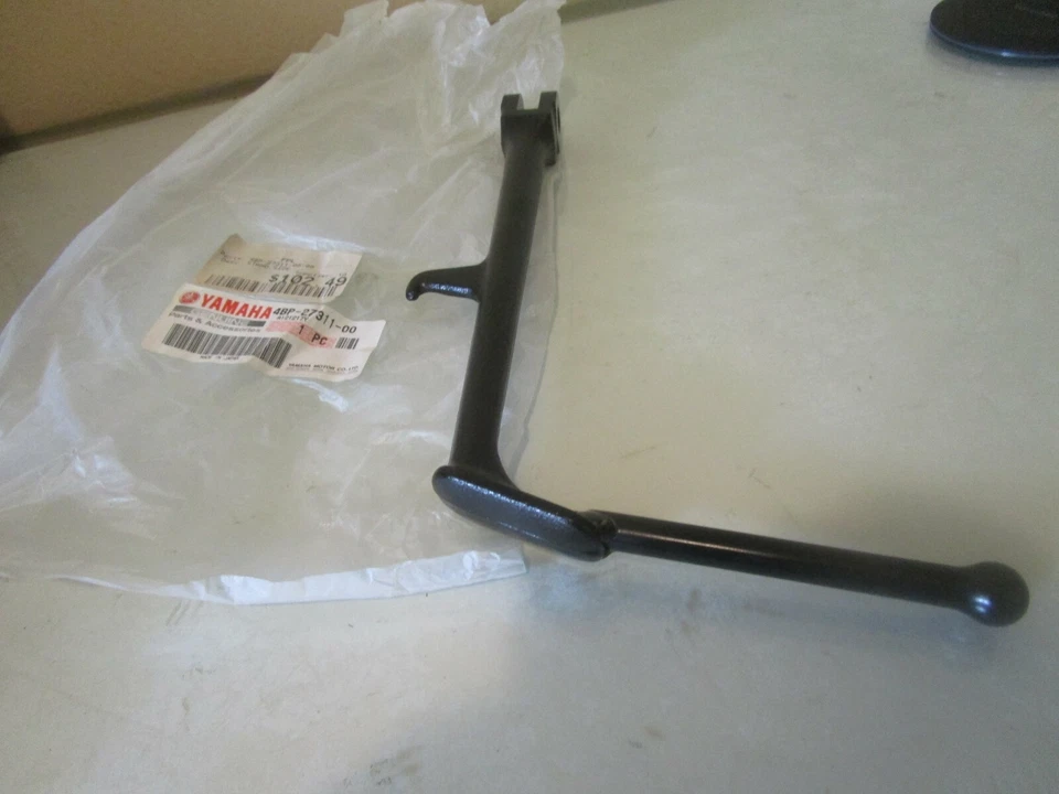 NOS Yamaha  Fits 87 FZ 700 750 91-99 FZR600 XJ600 Stand Side 4BP-27311-00-00 — 第 3/4 张图片