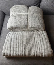 Quince Organic Cotton Channel Matelasse Coverlet Set King Cal King Taupe New Ope