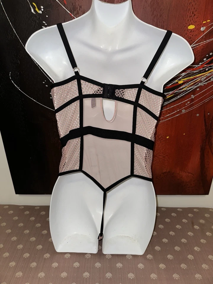 Peluche Victoria's Secret Fishnet Encaje Talla L 170/104A Lámina Rosa Demure Foto 2 de 3