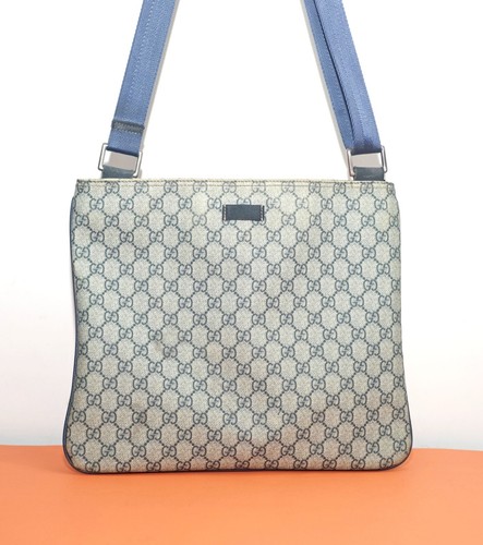 GUCCI GG SUPREME UMHÄNGETASCHE IN BEIGE undb BLAU