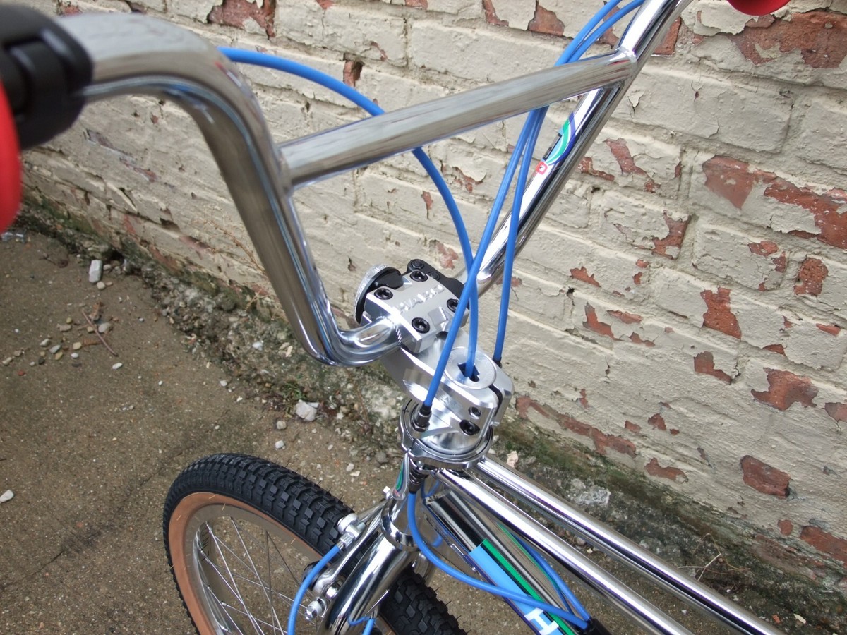 BMX HARO シルバープラチナ HARO BIKES (ハロー バイクス) BMX/アトミック サイクル