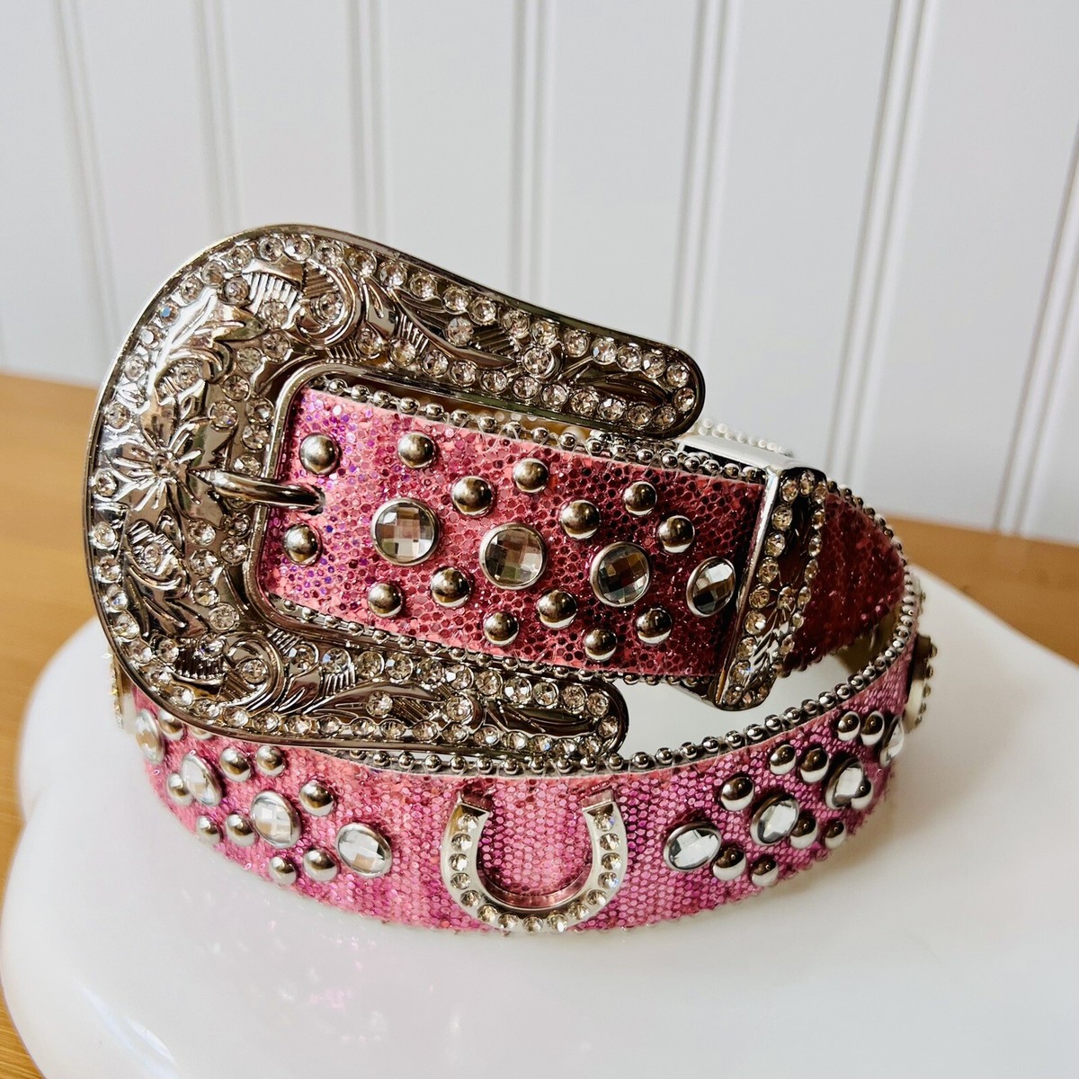 Vivian Goudeon vintsge belt with stunning zz buckle pink New collectible Rare Metallic Etched Western Belt main image 3