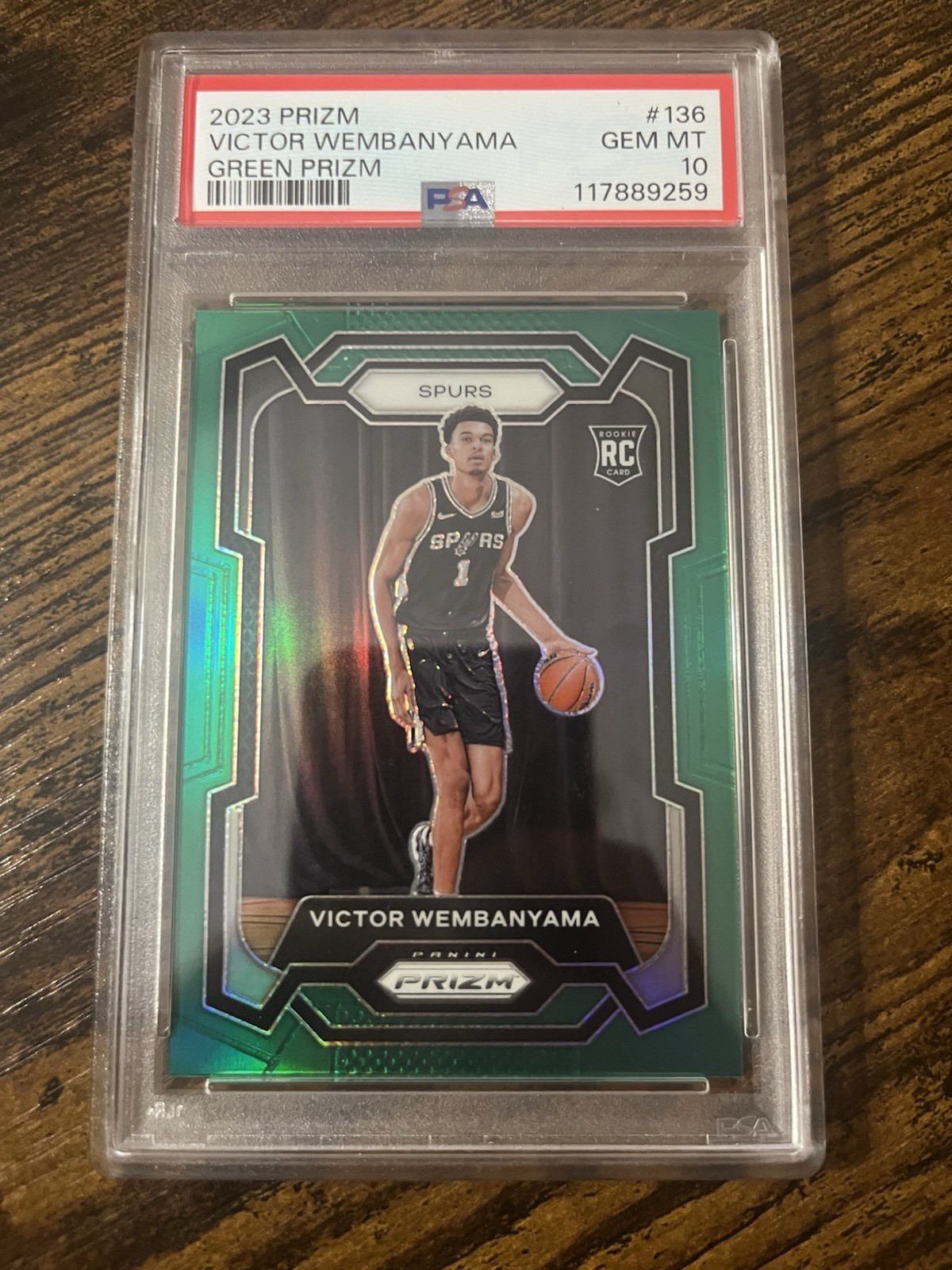 2023-24 Panini Prizm Victor Wembanyama #136 RC Rookie Green PSA 10 Gem mint