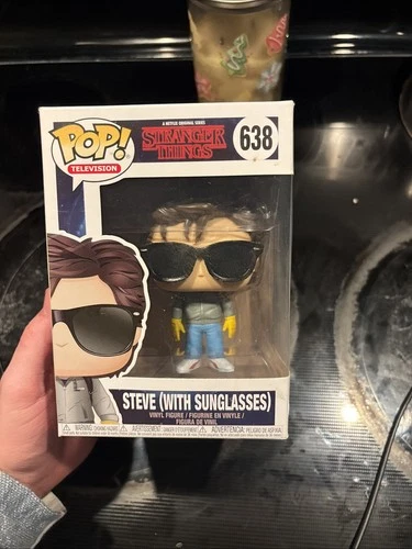 Funko Pop! Stranger Things: Steve (With Sunglasses) #638 With Protector