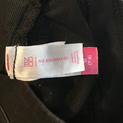 No Boundaries Shorts Juniors Size M/7-9 Black Mid Rise Petal Slit 3 Inch Denim - Picture 7 of 13