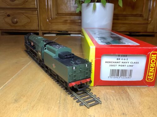 Hornby R2268 BR 4-6-2 Rebuilt Merchant Navy Class 35027 Port Line - Picture 4 of 5