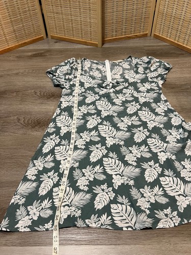 Hawaiian Luau Dress Tropical Greenish Gray Short Sleeve Large L 100% Rayon h16 - Picture 4 of 8