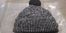 LULULEMON TEXTURED FLEECE LINED KNIT BEANIE, POWDERED GRAY/BLACK, NWT/SRP 64