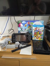Nintendo Wii U Premium Pack 32GB Black Handheld System