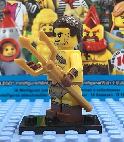 Lego CMF Series 17 - Roman Gladiator Minifigure - Picture 3 of 4