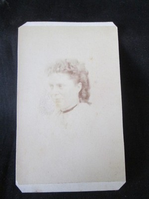 PHOTO CDV woman in left profile