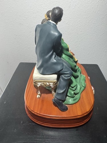 The San Francisco Music Box "Gone With The Wind"  Rhett and Scarlett on Bench - Picture 5 of 8