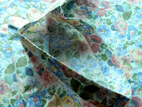 Laura Ashley Quartet Valance pink and blue floral pattern USA 84" x 18" NWOT - Picture 4 of 4