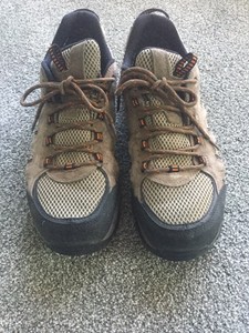 cabela's hiking shoes