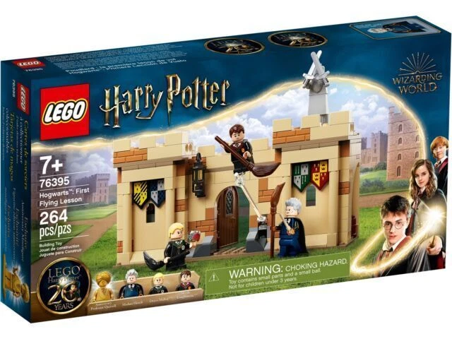 Combining the LEGO Harry Potter 20th anniversary Hogwarts sets