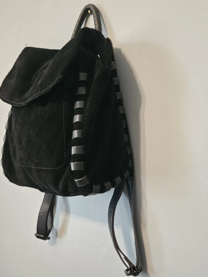 Сумка рюкзак Aimee Kestenberg Zen черная натуральная замша кожа - Изображение 4 из 4