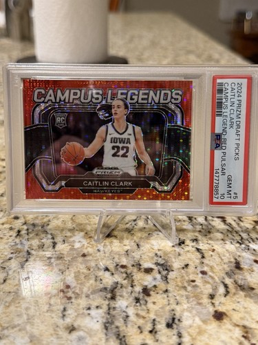 Caitlin Clark [Red Pulsar] #5 2024 Panini Prizm Draft Picks Campus Legends card