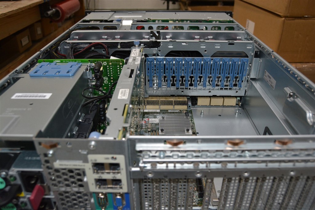 HP PROLIANT DL580 G7 584086-001 2.5x8 Server 4*XEON E7540 128GB