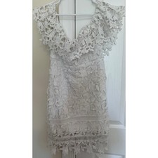 ASTR the Label White Lace Mini Dress Floral Guipure Flutter Sleeve V-Neck Size M