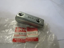 NOS Suzuki Foot Peg Bar RH 1998-2006 GSXR750 43533-20C10