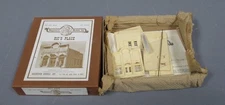 Magnuson Models M525 HO Scale Ric's Place Building Kit