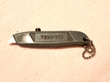 Vintage Master Mechanic TE03-930 Retractable Utility Knife Key Chain Made In USA