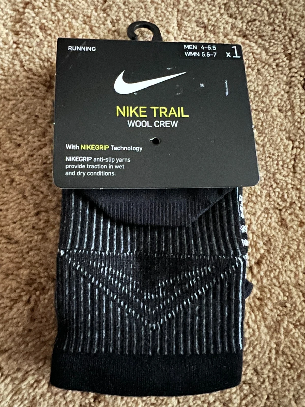 Nike Trail Wool Crew Socks Black Size 4-5.5 CU7203-010 1 Pair