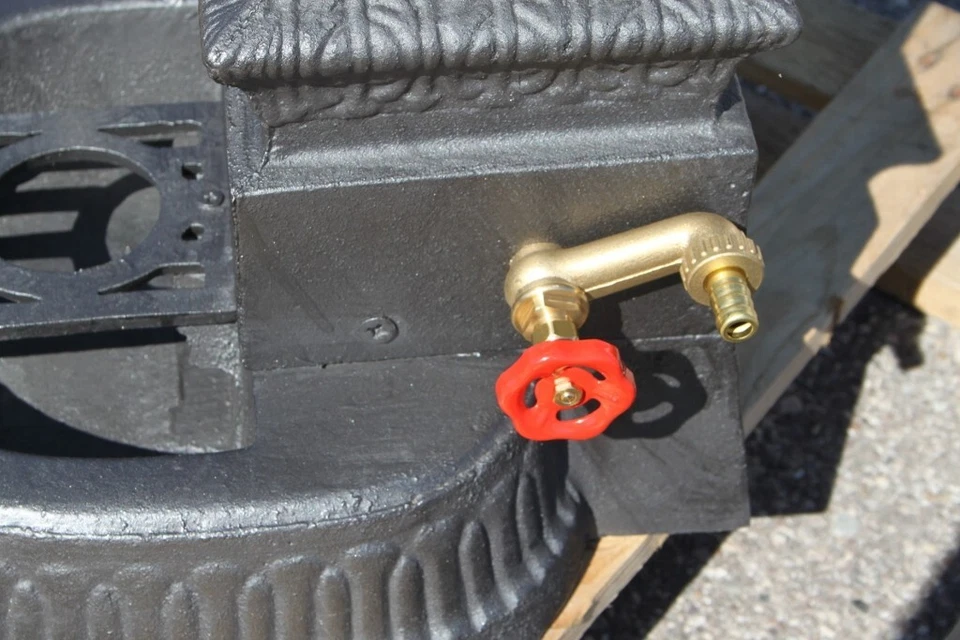 FONTANA IN GHISA MODELLO MILANO CON 2 RUBINETTi ALTA H 100 CM da GIARDINO - Immagine 4 di 4