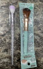 2 Makeup Brushes for Blush & Highlighter