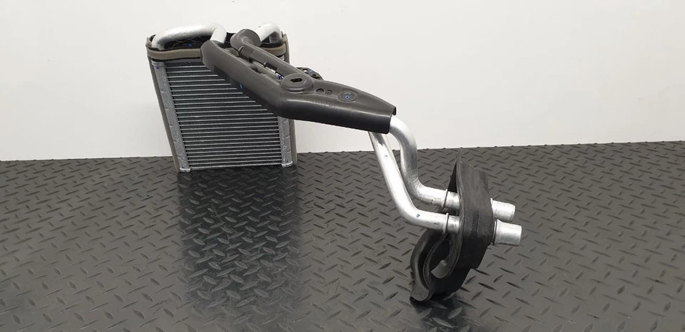 Ford Puma MK1 (BX726) 2024 Air Conditioning Evaporator Assembly 2393444 - Image 3 of 4