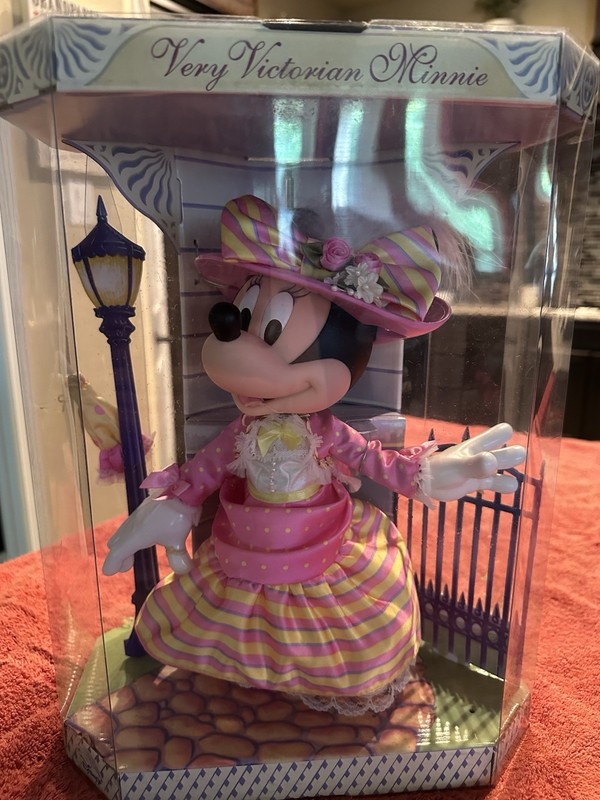 Disney Very Victorian Minnie Doll Mattel Collectible Rare Minnie Mouse