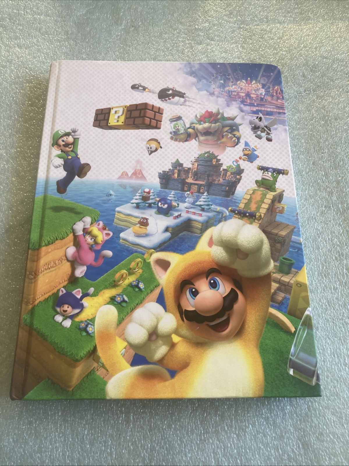 Super Mario 3D World Collector's Edition: Prima Official Game Guide