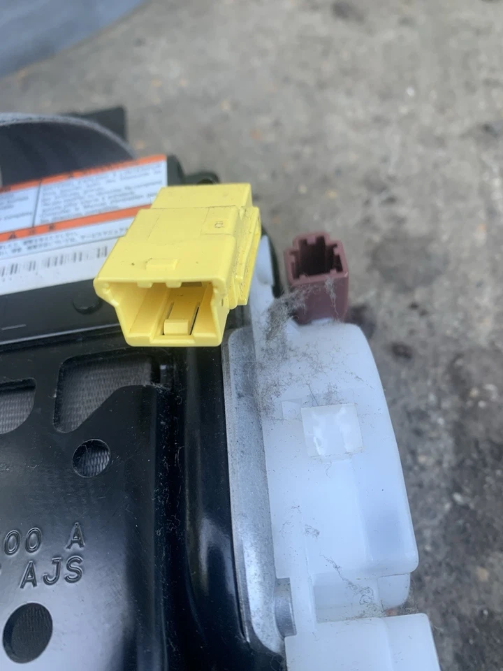 2004 2005 2006 2007 2008 Acura TL Front LEFT DRIVER Side Seat Belt GRAY OEM - Image 2 of 4