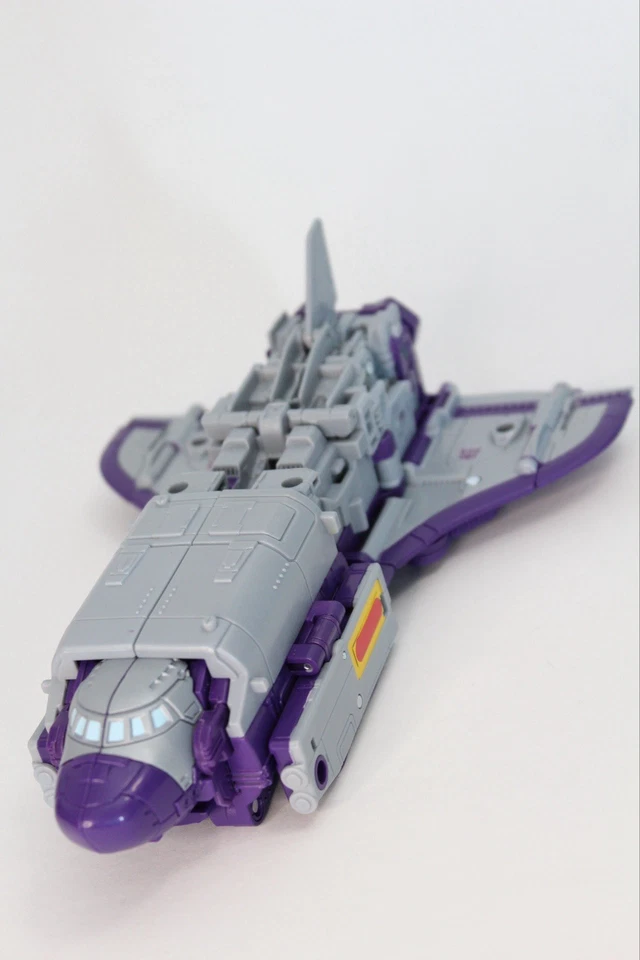 Takara Tomy Transformers Dramatic Capture Series Triple Takeover Astrotrain - Image 4 of 4