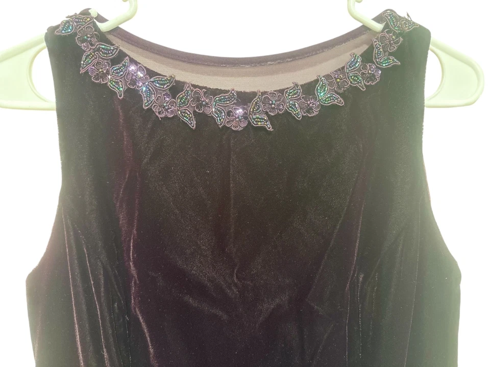 Vestido de terciopelo grunge años 90 Y2K talla 8 púrpura malla floral cuentas graduación noche Foto 4 de 4