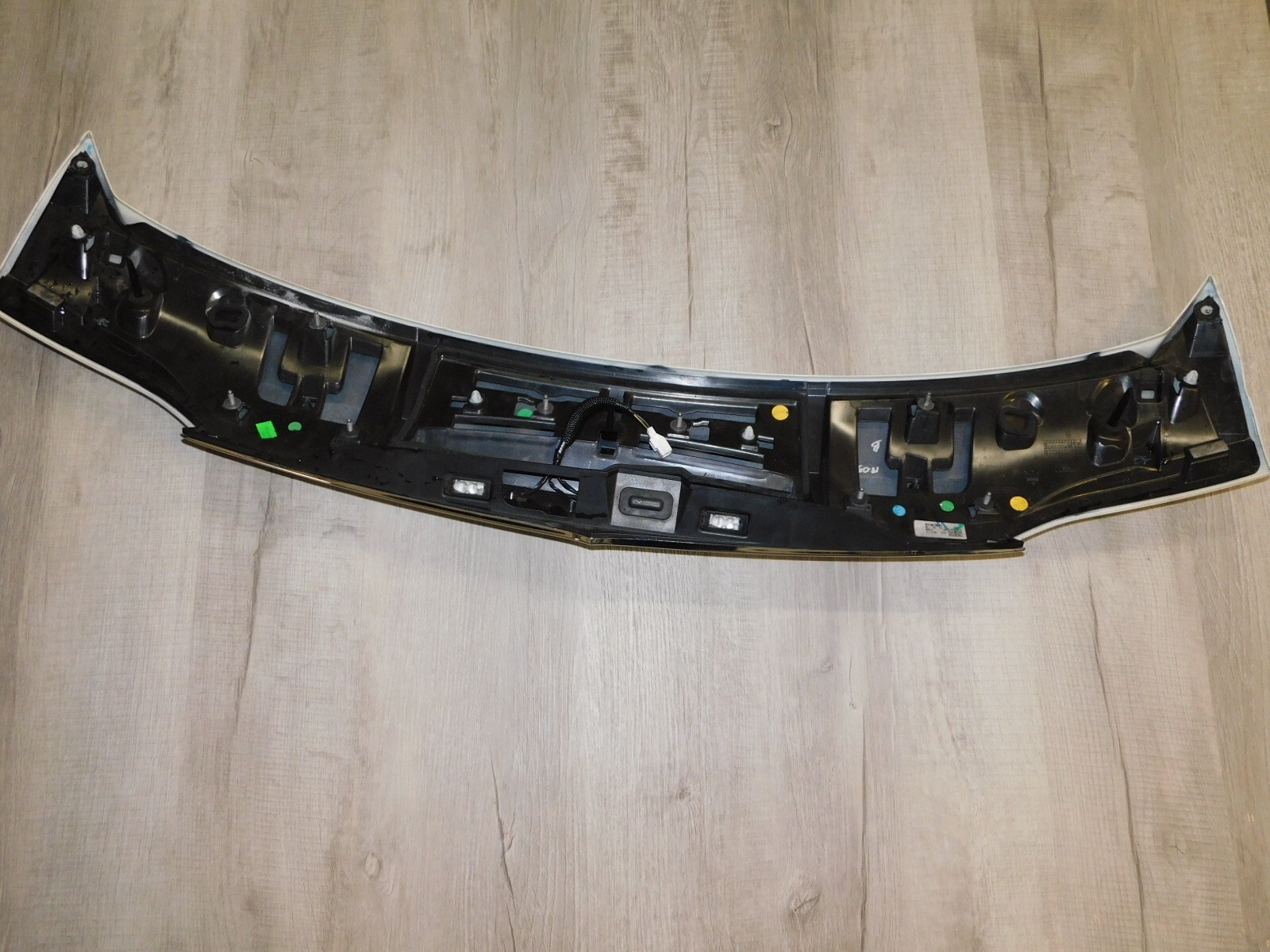13-16 MASERATI LEVANTE REAR TAIL GATE SPOILER OEM# 670042733