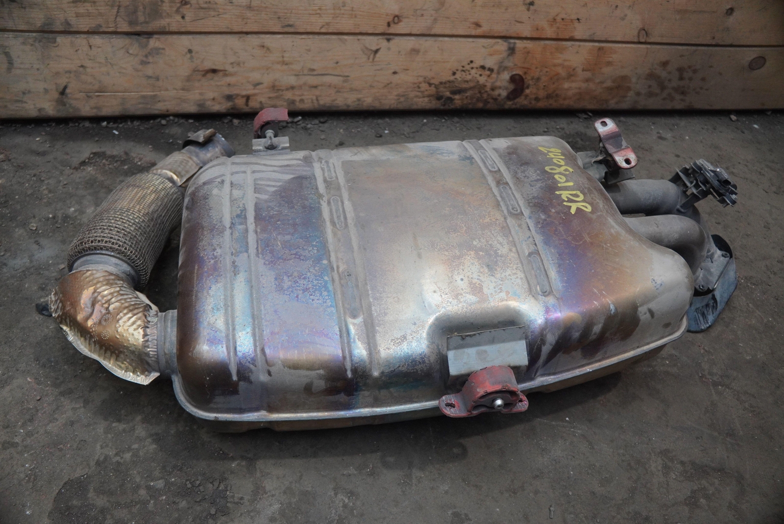 Rear Exhaust Muffler Silencer Tail Pipe 18308608167 OEM BMW i8 2014-20