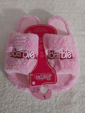 NWT WOMEN'S BARBIE   SIZE LARGE 9/10   PINK   FUZZY   SLIPPERS