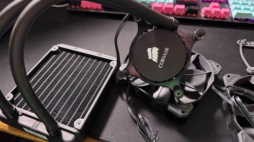 Corsair Hydro Series H50 Refroidisseur CPU Liquide Haute Performance 2x Ventilateurs 120mm - Photo 3/6