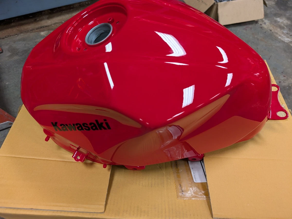 Motorcycle & Scooter Fuel Tanks for 2022 Kawasaki Ninja 400 for