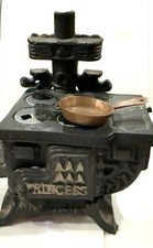 Small Mini Princess Cast Iron Stove- Doll House Furniture/Toy/Collectible