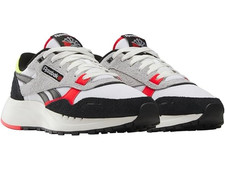 Reebok Unisex Classic Leather 2400 Sneaker Mens 6.5 Womens 8 White Black Red
