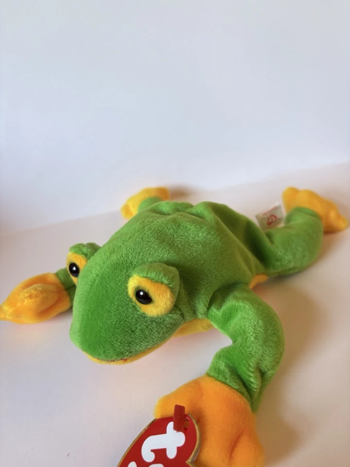 COMO NUEVO RETIRADO Ty Beanie Baby SMOOCHY THE FROG - ETIQUETA COMO NUEVO Foto 2 de 4