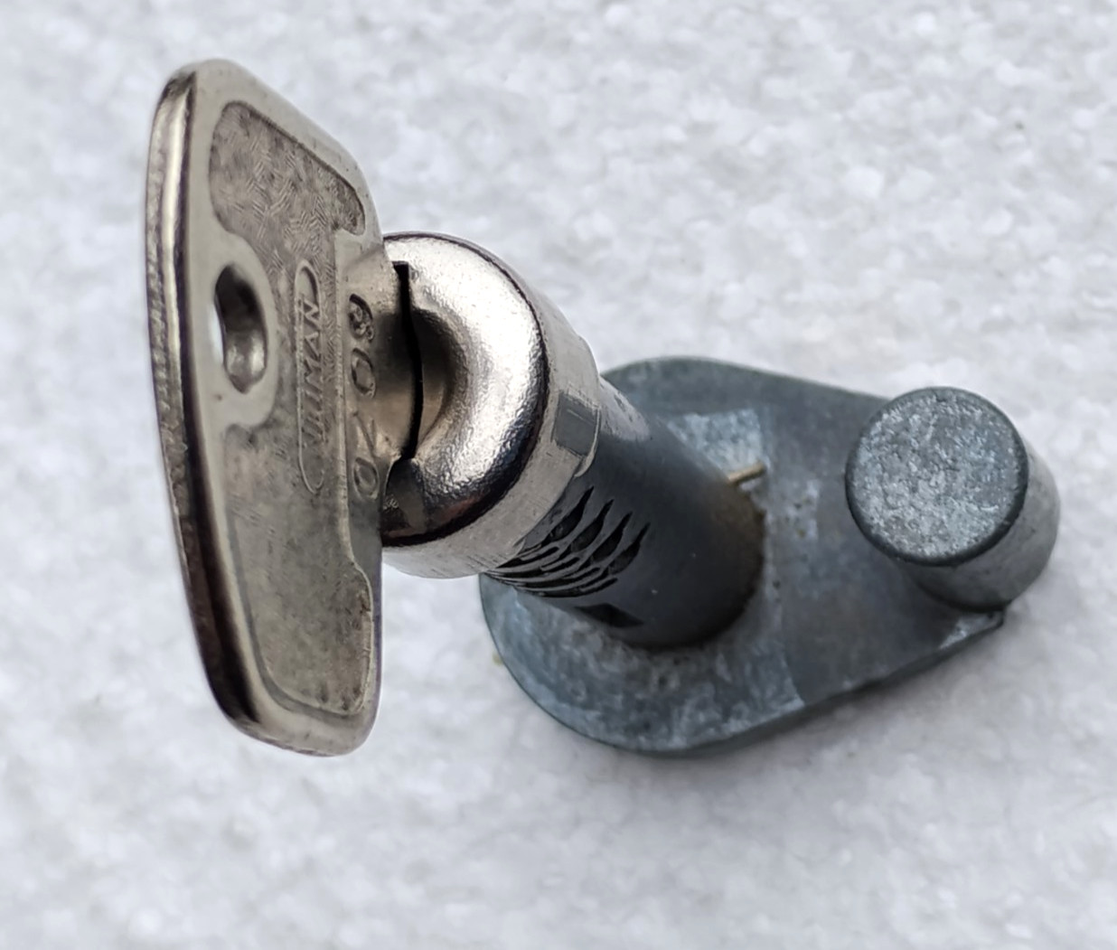 Ferrari 400i Door Lock Cylinders_Neiman key Germany_Pair_365_412_GENUINE